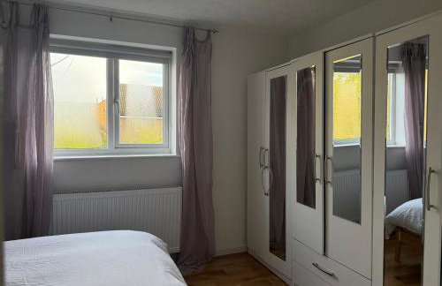 Entire House with Garden and Office - Foto 9