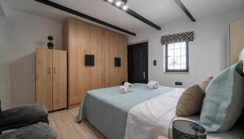 Lovely Stonehouse in the village - Foto 5, wardrobe