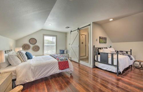 Peaceful Schulenburg Farmhouse with Fire Pit and Games - Foto 15