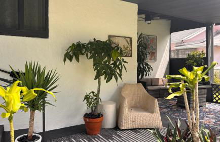 Charming Home Close to Beaches & Downtown - Foto 35