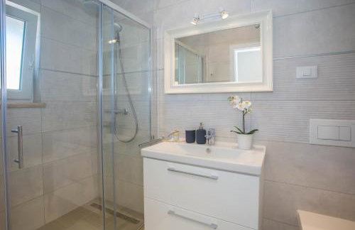 Villa Kris with Pool in Mrgani - Foto 13