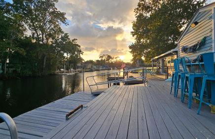 Wet Feet Retreat at Weeki Wachee, The Perfect Riverfront Escape - Foto 18