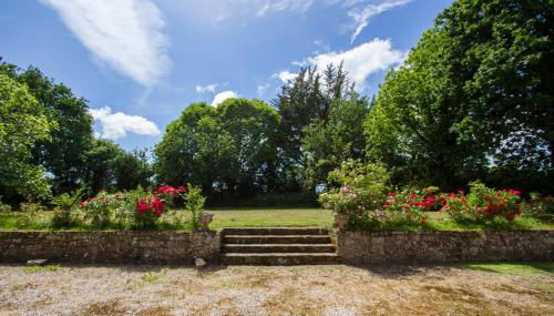 Tipoz'Immo - Trévennec Creis maison familiale près de la plage de Kermor - jardin - animaux bienvenus - linge de lits inclus - grand espace - jardin - calme - Foto 4, Garden, Garden view