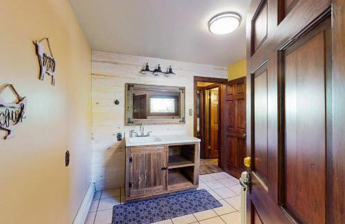 Pioneer Ridge Main House - Photo 4