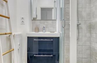 Appartement tout confort - Parking privé gratuit - Photo 5