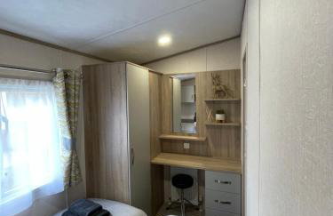Tigers Wood - 2 bed hot tub lodge with free golf, NO BUGGY - Foto 10