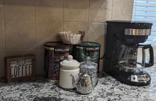 Cedar's Corner in Concord Spacious & Clean - Foto 17