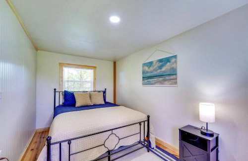 Yard with Lake View Home Near Table Rock Lake! - Foto 12