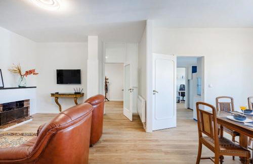 Charming 3BR w/ Office & Garage by Foz Beaches - Foto 81