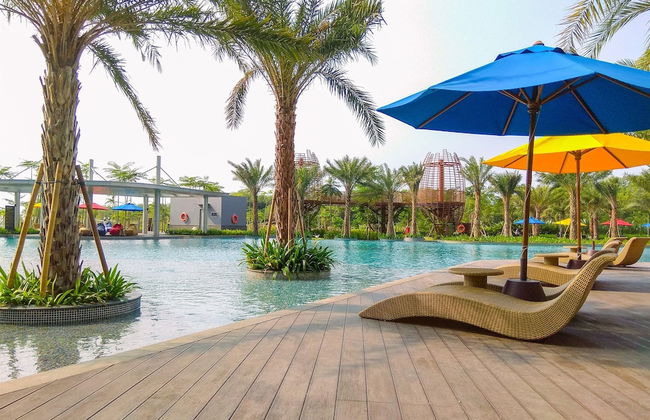 Best View 1BR Apartment at Gold Coast PIK By Travelio - Photo 16