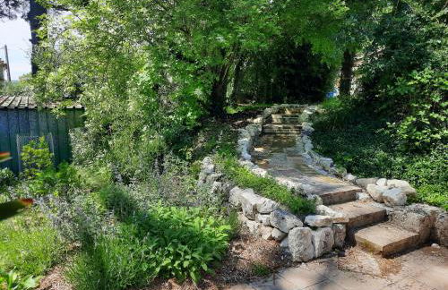 Chambre d'étape et Gîte de séjour- DomaineSalamandre-fr - Piscine, Nature, GR65 et Télétravail - Foto 19