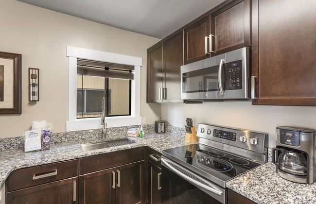 The Yellowstone Hideaway Unit A Cozy 1-Bedroom Yellowstone Hideaway, 1 Minute from Yellowstone Park! - Foto 19