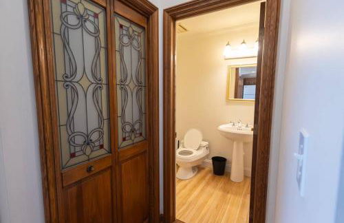 Villager Loft Pool Table & Dining Discounts - Foto 31