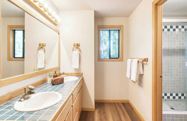 Tanner by Avantstay Modern Cascades Escape - Foto 13