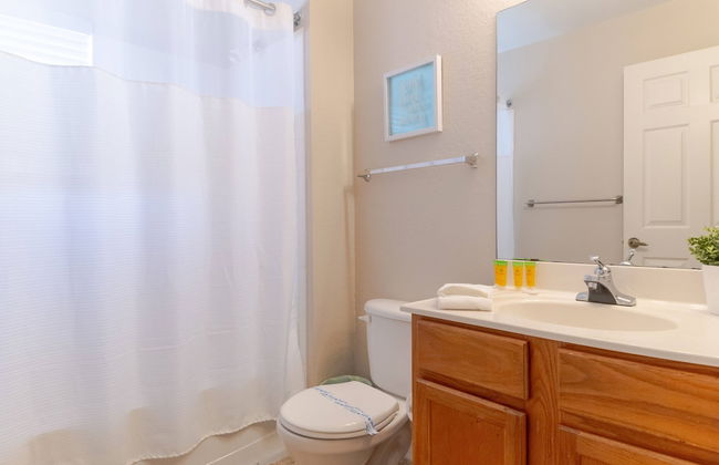 Charming Townhouse Near Disney - Photo 41