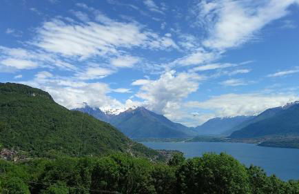 Lake in Nature - Foto 13