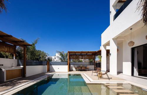 Isla Luxury Apartment - Private Pool - 100m from the beach - Foto 2