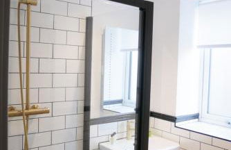 2 bed luxury duplex apartment in heart of Holt - Photo 13