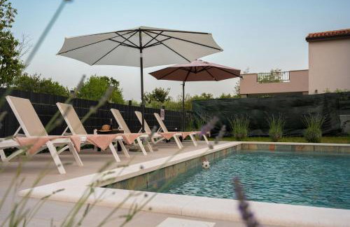 Poolside Holiday House - Foto 29