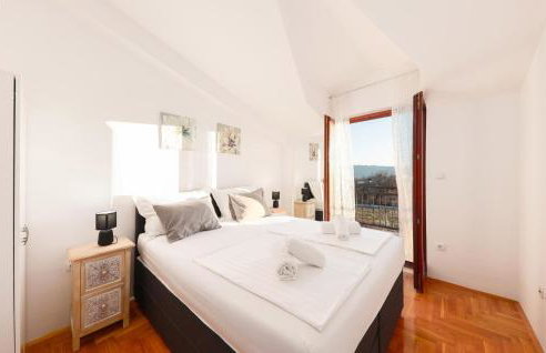 Five-Bedroom Holiday Home In Blato Na Cetini - Photo 22