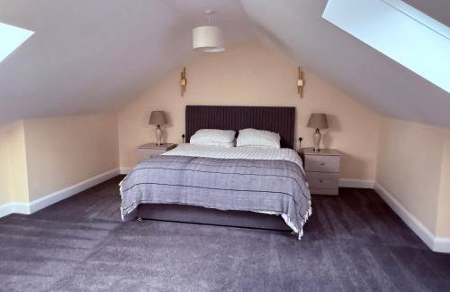 Four Bedroom House With Private Pool - Stunning countryside location with parking close to Chester City Centre - Photo 17