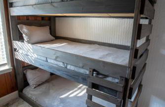 Nebo's Foot, Hiking and Biking Escape with Game Shed - Foto 44