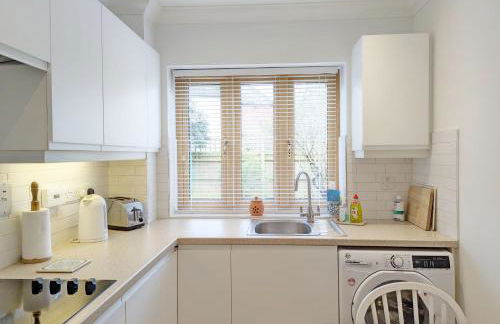 Wisteria Way, Tangmere - Foto 13