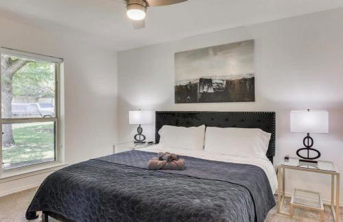 Luxury Home with 5 Bedrooms and Private Pool - Foto 41