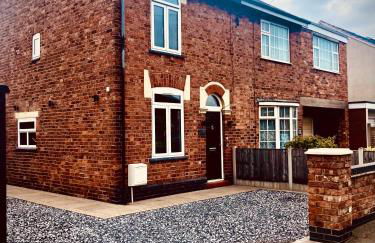 Cheshire Home Stays - Photo 33