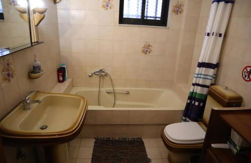 Fofi's Place - Photo 14