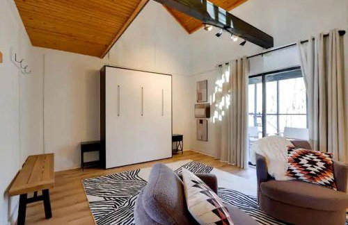 Secluded Studio Getaway with Outdoor Living and Trails Near Siloam Springs, Gentry, AR - Foto 8