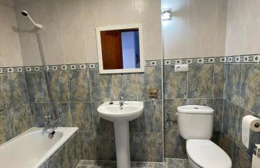 El jardín de Max, apartamento céntrico con jardín privado y parking - Photo 10