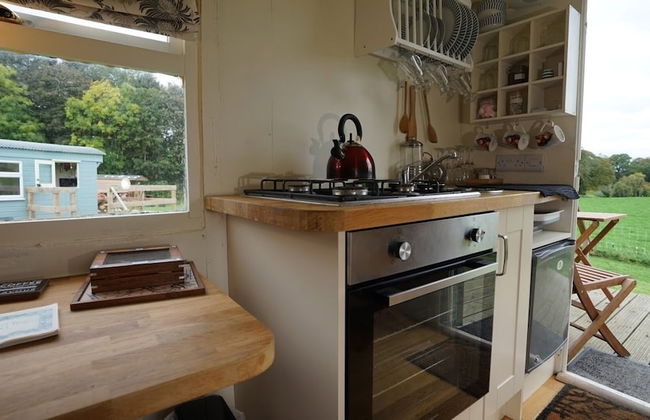 Shepherd's Hut @ Westcote - Foto 10