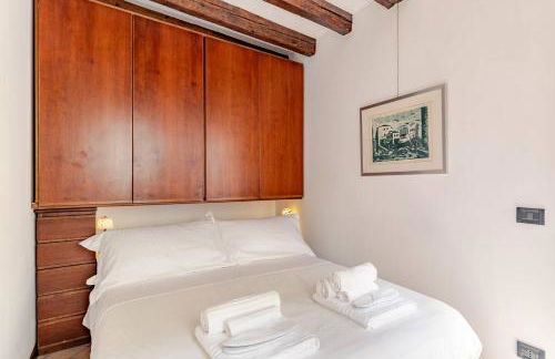 Murano Glass Residence - Photo 5