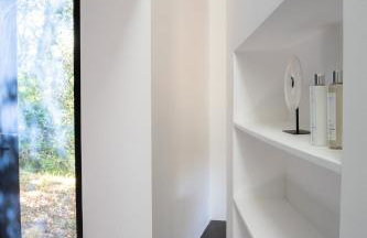 Pass the Keys Bond-villain Style Home with Panoramic Views - Foto 8