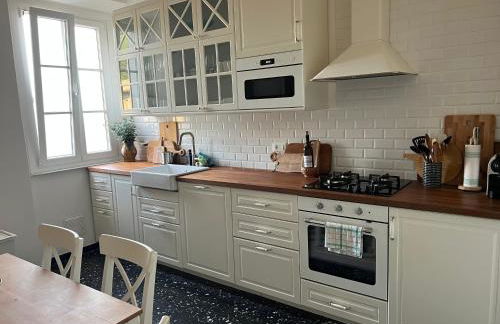 PANORAMA TERAZZA CON JACUZZI - Foto 4