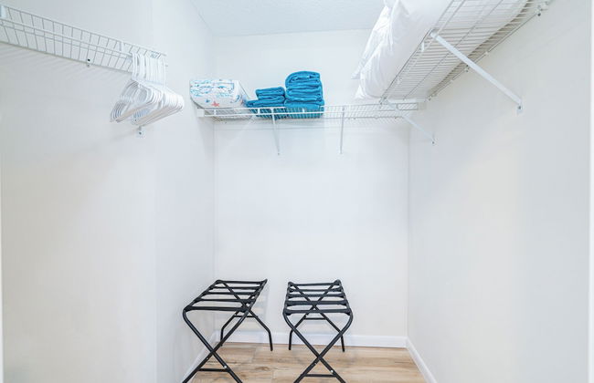 Renovated Home Near Beach and Shopping - Foto 35