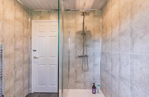 Jodi's Bungalow - Garden and Parking - Foto 51