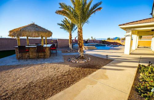 3400 SqFt House W/40Ft Heated Pool/Spa- Strip View - Photo 39