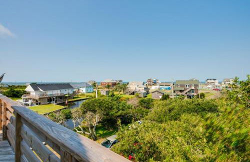 Quiet Hatteras Duplex with Decks about 1 Mile to Beach - Foto 8