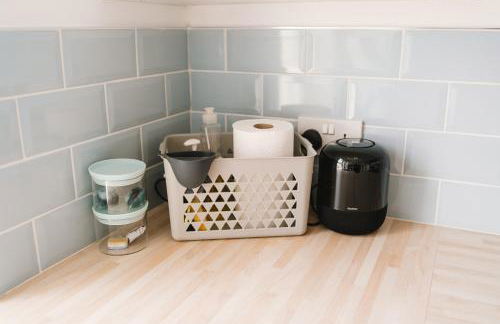 Barry Island Beachfront Apartment - Stunning Bay Views and Private Parking - Foto 13