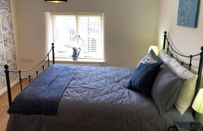 2 Bed Cottage - Sleeps 5 - Pets - Garden - Parking - Foto 1