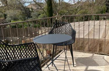 DANS LES ALPILLES - 2 chambres ST REMY - Foto 1