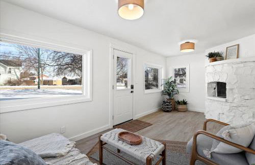 Luxury Lakeview Stay | Main&Guest House, Sleeps 10 - Foto 54