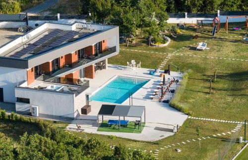 Villa Nella Foresta with private 66sqm heated pool, Whirlpool, Tennis court, Gym, Billiards, 4 en-suite bedrooms - Foto 13