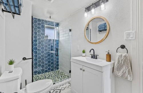 Grand Canyon Ranch Home - Western History - Big city lot - AC! - Photo 2