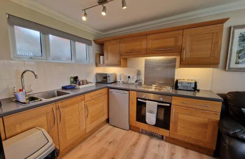 28 Broadside Holiday Chalet near Broads & Beaches - Photo 4