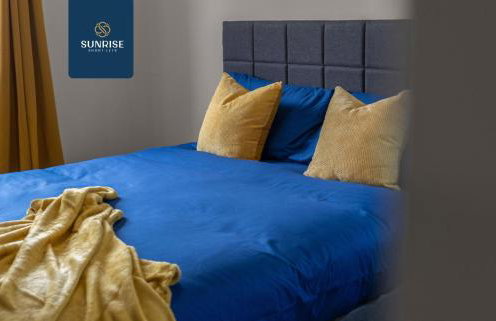 L2 - INVOICE and REDUCED PRICE only via SUNRISE SHORT LETS DUNDEE, Stunning 4 Bed House with 6 Beds and 3 bathrooms, TVs in each room, Free Parking, Fully Equipped, Local Amenities, Easy Ring Road Access, Special Rates and ONLY 9 Mins to STANNERGATE Ports - Foto 48