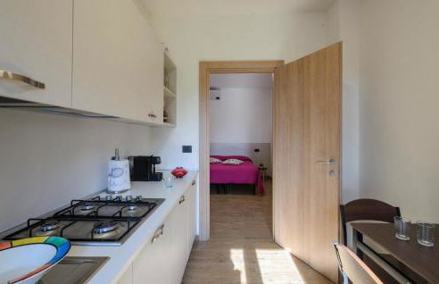 2 Bedroom Cozy Apartment In Moscufo - Foto 21