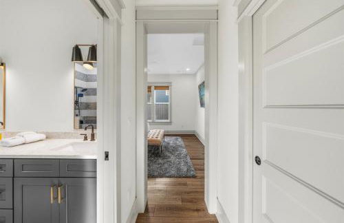 Design-Forward New Build 3BR2BA Seminole Heights - Foto 42